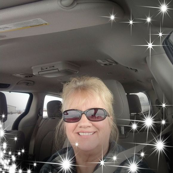 Meet your Posher, Janet - Picture 1 of 1